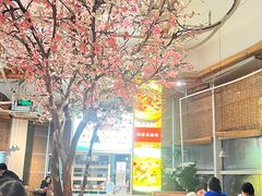 -蜜桃餐厅·伴山(湖滨商业街店)