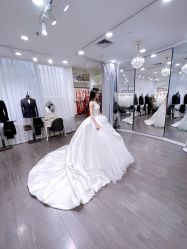 -HANSA韩纱婚纱礼服设计师集合店