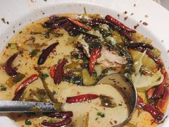 -江渔儿酸菜鱼(万科东荟城店)