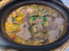酸菜梗烧鸭血-鹤江桥·红油牛肉粉(SKP店)