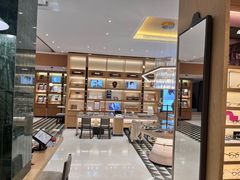 -茂昌眼镜(南京西路店)