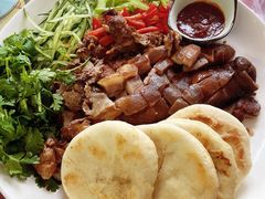 扒猪脸火勺-北京龙庆四季香农家饭庄·灶台鱼·碳烤虹鳟鱼(龙庆峡店)