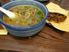 肉夹馍-四季小馆·地道北京小吃(广百店)