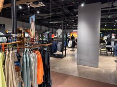 -UNDER ARMOUR(淮海755店)