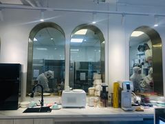 -Fridi Patisserie Cafe