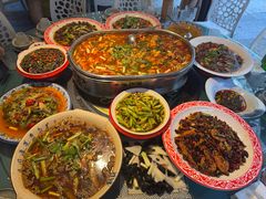 -牟记江湖重庆地标特色菜鱼蛋海鲜羊蝎子(巴南区黑金冠十多年好店)