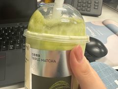 -喜茶(上海淮海中路渔阳里店)