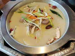 -佬土鹅肠火锅(扬中步行街店)