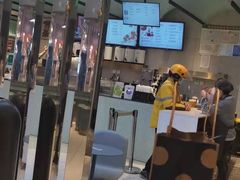 -奈雪的茶(亨特国际广场店)