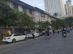 -祥云美食城(南强步行街店)