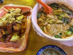 -二钢串叔麻辣烫(华龙大厦店)