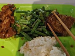 -同济大学本部学苑饮食广场