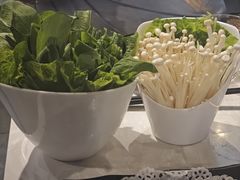 -今日潮牛(张江万科翡翠公园店)