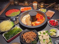 -晓宇重庆火锅(西安荟聚店)