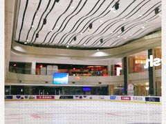 -冰堡国际溜冰场(观澜湖新城MHMALL店)