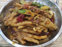 -江城燕子大排档(江汉路步行街店)