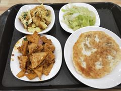 千页豆腐-华中科技大学百景园(三楼酒店)