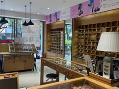 -宝丽眼镜(湖墅店)