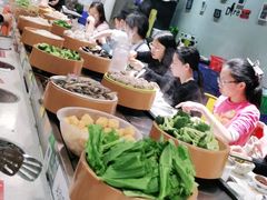 自助取餐区-川锅·火锅·烤肉自助餐厅
