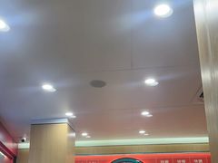 -塔斯汀中国汉堡(白云京溪地铁站店)