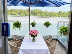 -MONICH牛排融合餐厅(和义大道购物中心店)