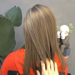 -Miracle集简美发沙龙