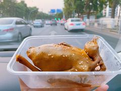 盐焗乳鸽-煲煲掂风味煲仔饭餐厅(西区店)