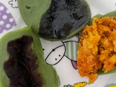蛋黄肉松青团-许阿姨糕团店(南京总店)
