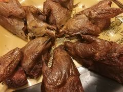 吊烧乳鸽-十八酒坊(临河风景店)