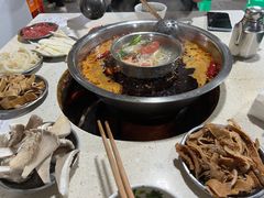 鸳鸯锅底-渝味黄姐火锅(黄泥村店)