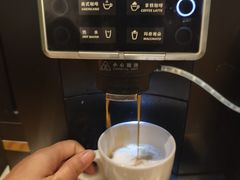 -筠咖啡西餐厅(上海国展宝龙丽筠酒店)