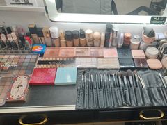 -ME觅妆·定制美妆·彩妆私教(菱角湖店)