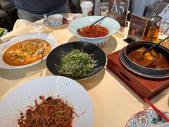 -千百味红餐厅·非遗江西菜(绿地双子塔总店)