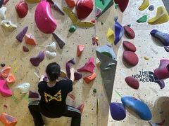 -问山MountQuest攀岩馆