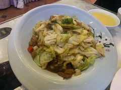 炝炒圆白菜-春饼家常菜(百子湾店)