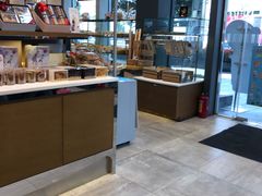 面包甜点陈列柜-巴黎贝甜(常德路店)