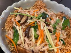 -大头虾越式风味餐厅(光明广场店)