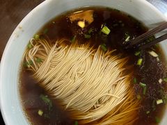 红汤面底-裕兴记•蟹黄面馆(人民广场店)