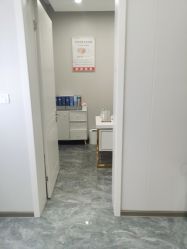 -苗方清颜专业祛痘·皮肤管理
