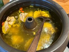 -云海肴·汽锅鸡·云南菜(天山百盛优客店)