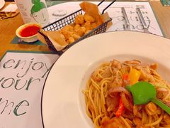 -静香HOUSE·全时段融合餐厅(七星欢乐颂店)