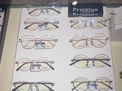 -博士眼镜(青岛城阳万象汇店)