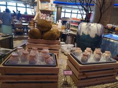 -咖啡苑自助餐厅·中国大饭店