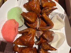 蝴蝶里招牌乳鸽-蝴蝶里·粤菜·点心(滨江龙湖店)