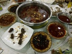 -乡土特色.冷锅鱼.牦牛肉汤锅