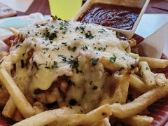 芝士肉酱薯条-WOLFGANG PUCK KITCHEN & BAR(迪士尼小镇店)