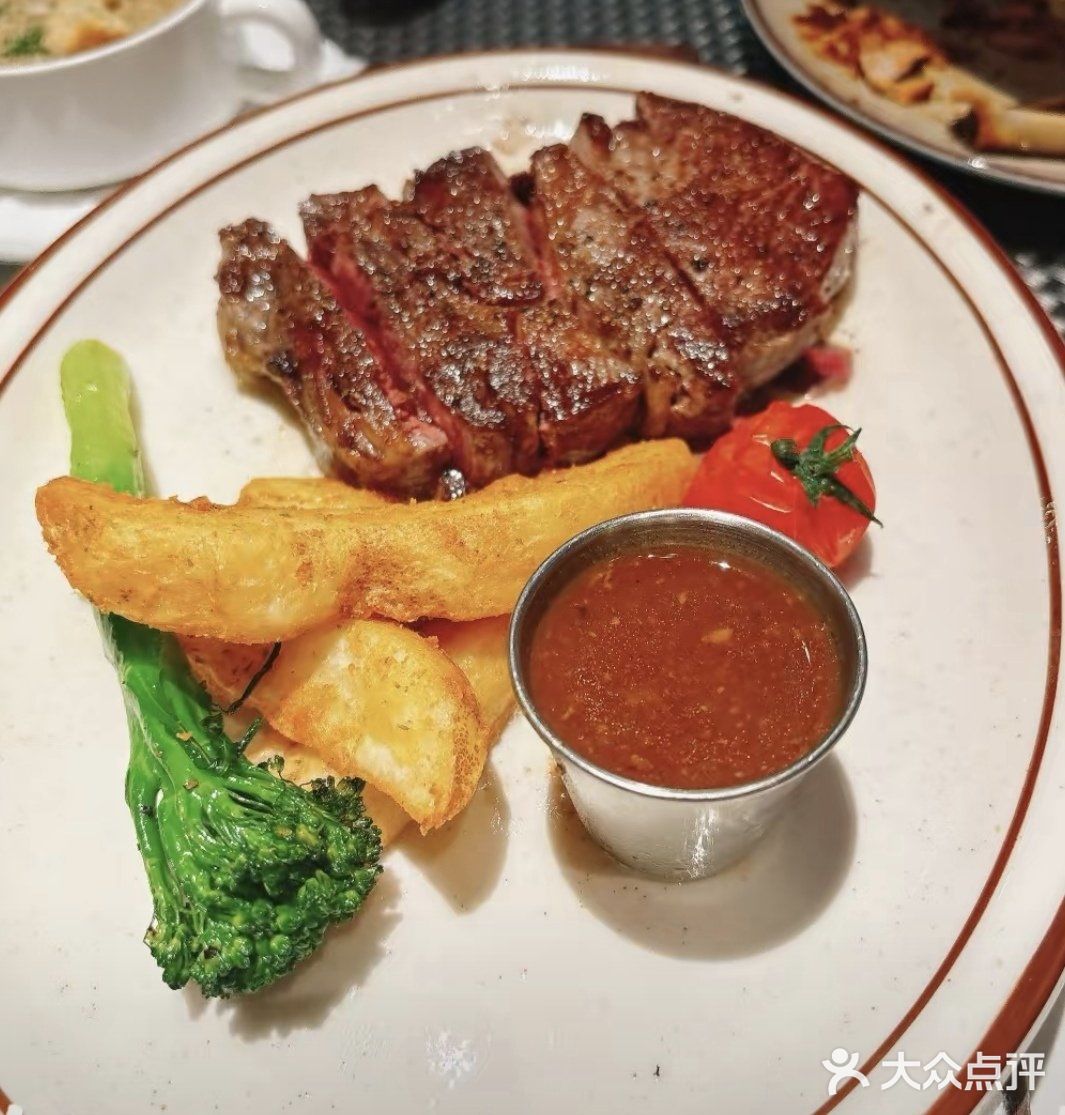 被风渡嘉荷西餐厅的环境服务及美食吸引了