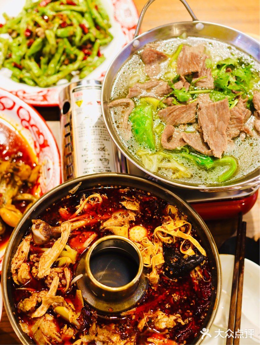 吃一次就不会忘的贾大娘乐山跷脚牛肉