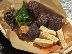 -三出山火锅(南京万象天地店)