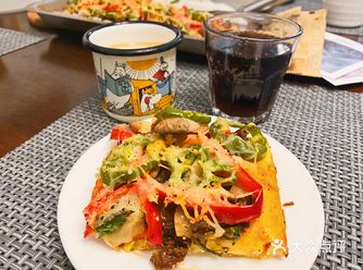 再铺一层马苏里拉 叮～香味绕屋子 晚上烤鱼